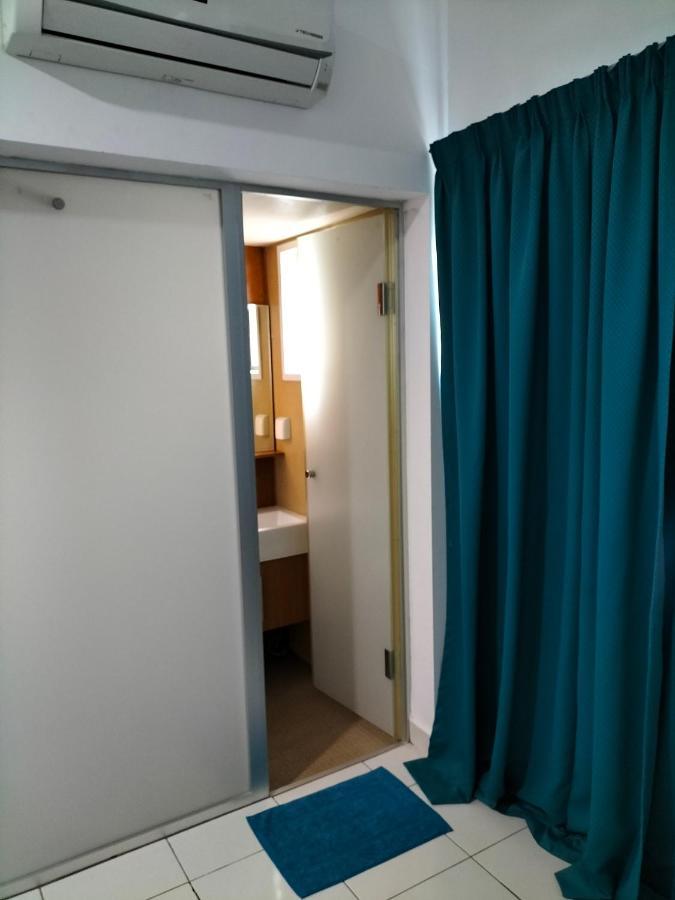 Hani Homestay Wifi Netflix Secure Parking Klia Usim Inti Aeon Mall Nilai Exterior foto