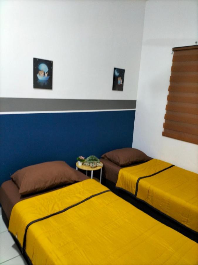 Hani Homestay Wifi Netflix Secure Parking Klia Usim Inti Aeon Mall Nilai Exterior foto
